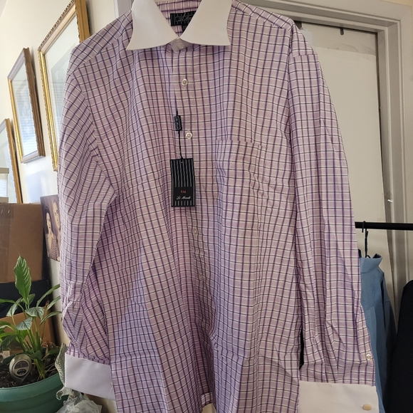 Man's Shirt - Picture 2 of 7